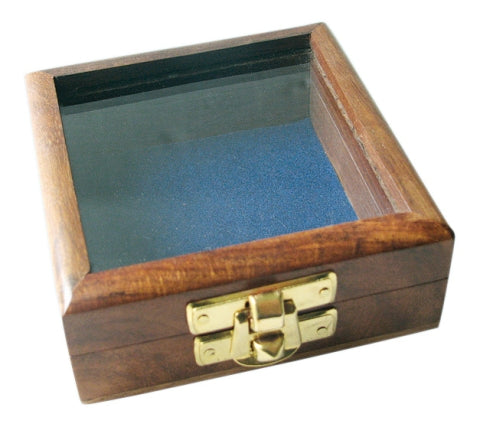Holzbox mit Glas im Deckel, Messing-Verschluss · SC 2024