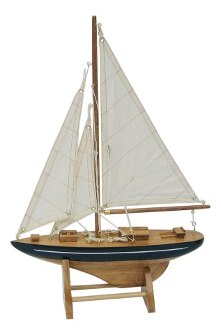 Segel-Yacht, Holz mit Stoffsegel · SC 5046