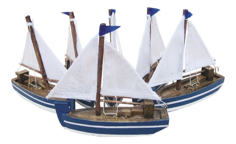Segelboote, Holz mit Stoffsegel · SC 5211