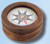 Holzkompass mit Glas im Deckel